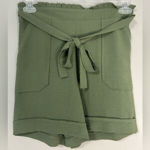 New York Clothing Company Green High-Waisted Shorts with Belt, Size S